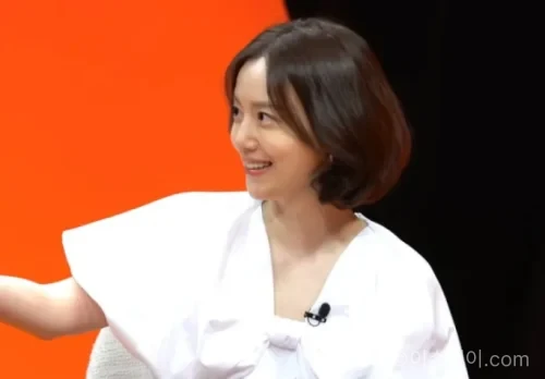 문채원